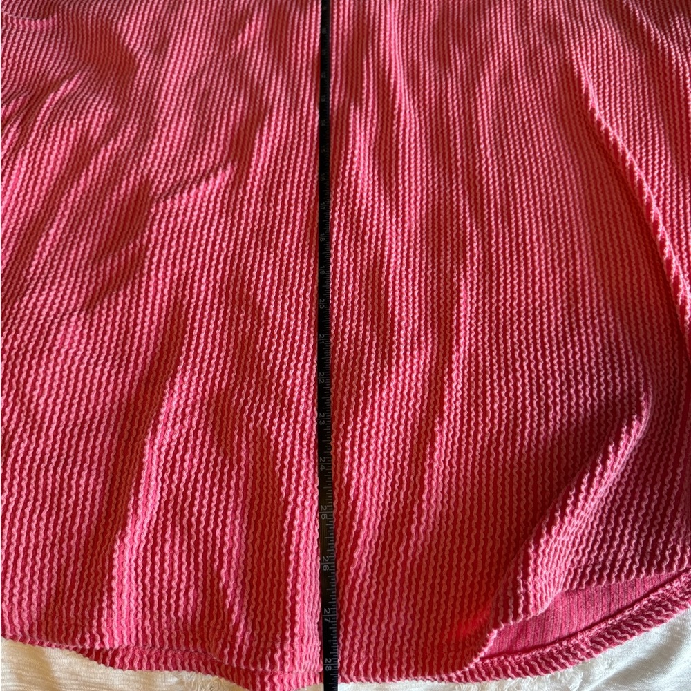 Women's Raspberry V-Neck Ribbed Knit Top - Picture 6 of 8